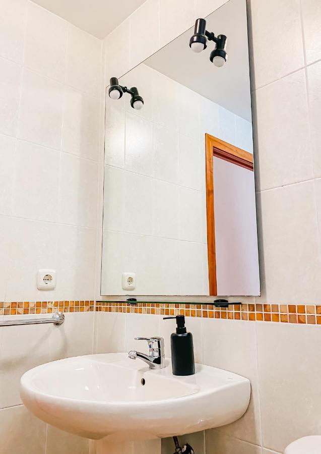 Habitacion Privada + Bano Privado En La Vivienda Διαμέρισμα Κοραλέχο Εξωτερικό φωτογραφία